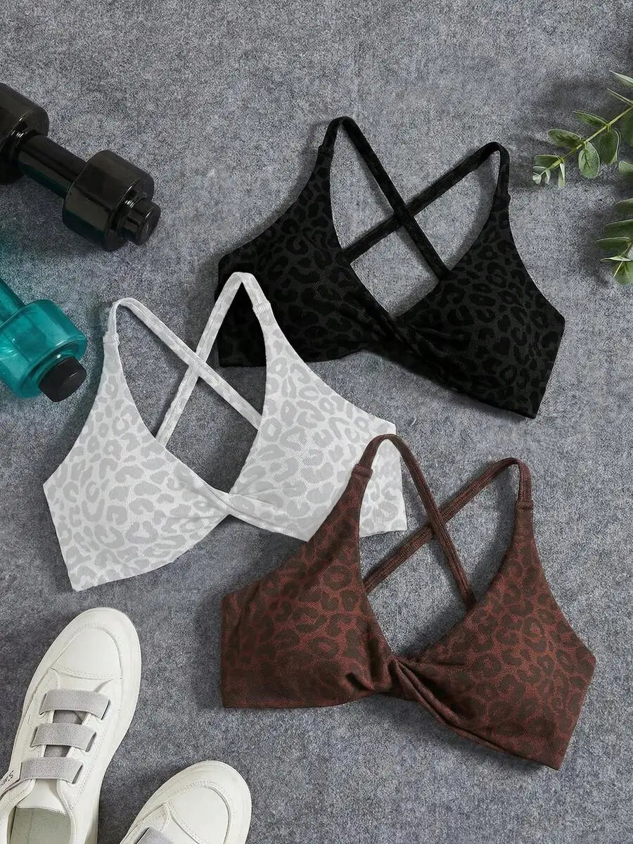 Seamless Yoga Sports Bra Set With Twist Front And Cross Back