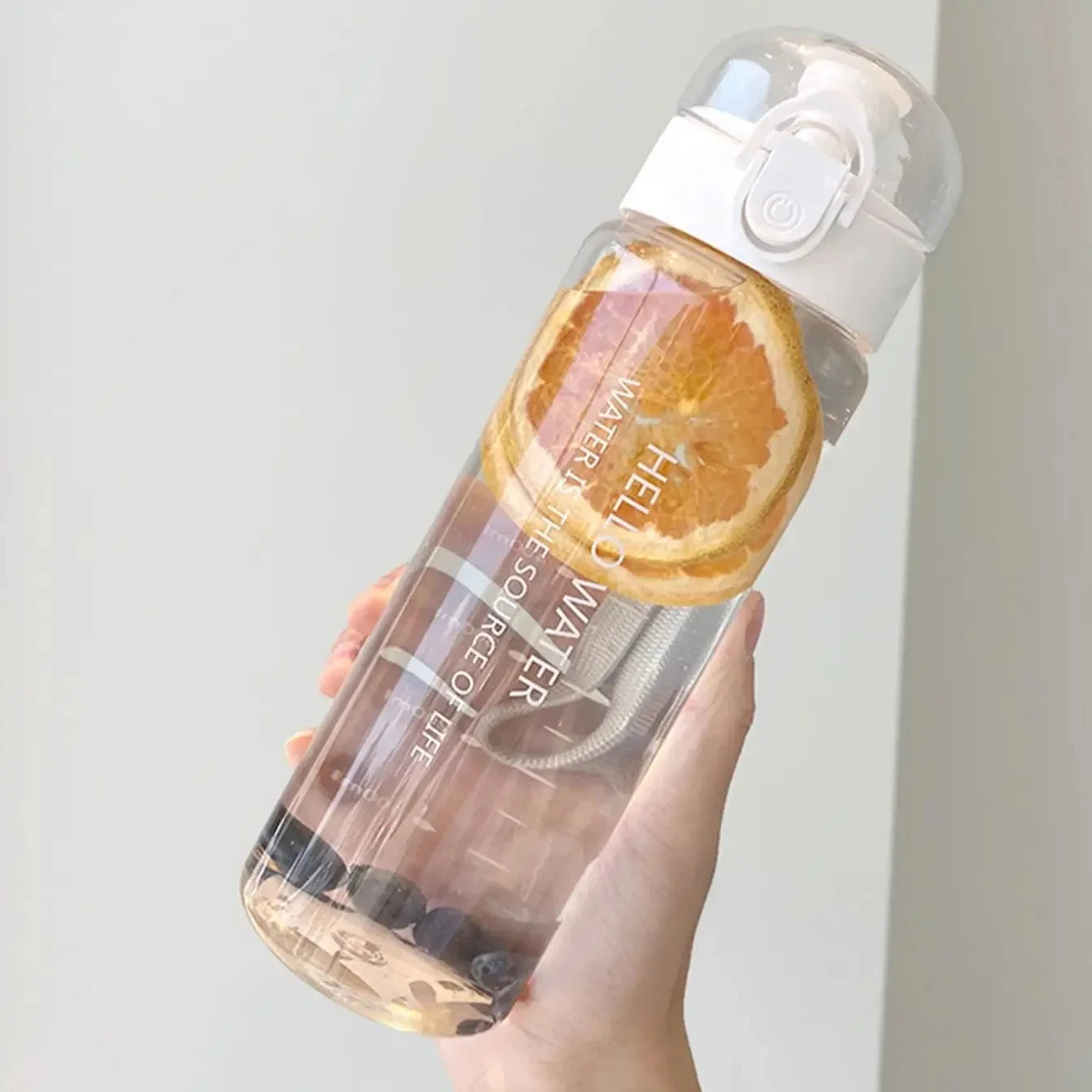 Portable Plastic Water Cup Large Capacity High Temperature Resistant