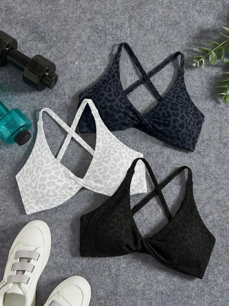 Seamless Yoga Sports Bra Set With Twist Front And Cross Back